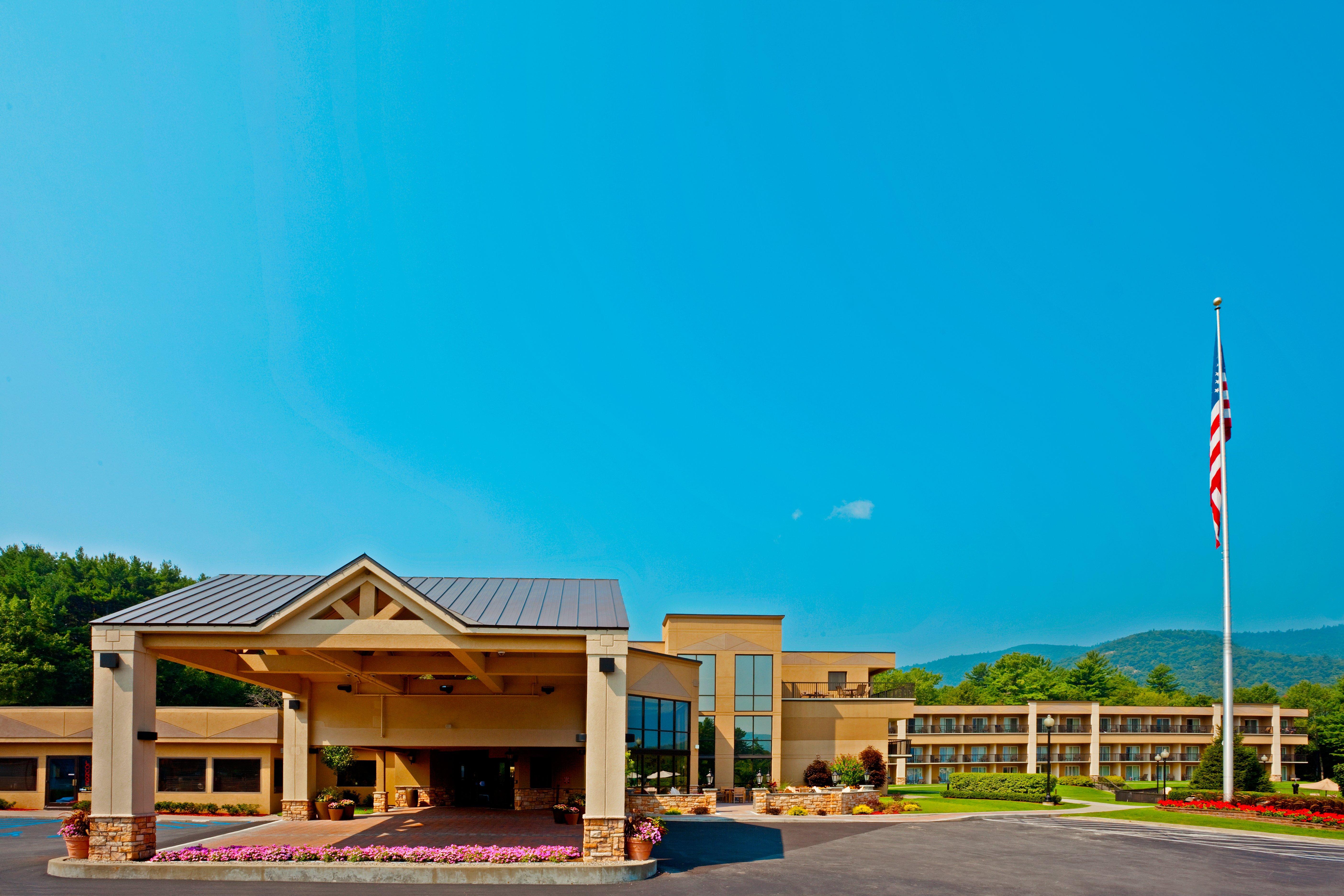 Holiday Inn Resort Lake George By Ihg Exterior photo